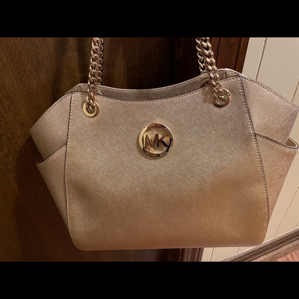 Michael Kors purse